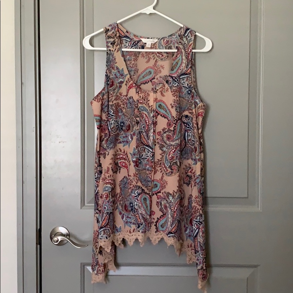 CHARMING CHARLIE TANK TOP IN SIZE MEDIUM